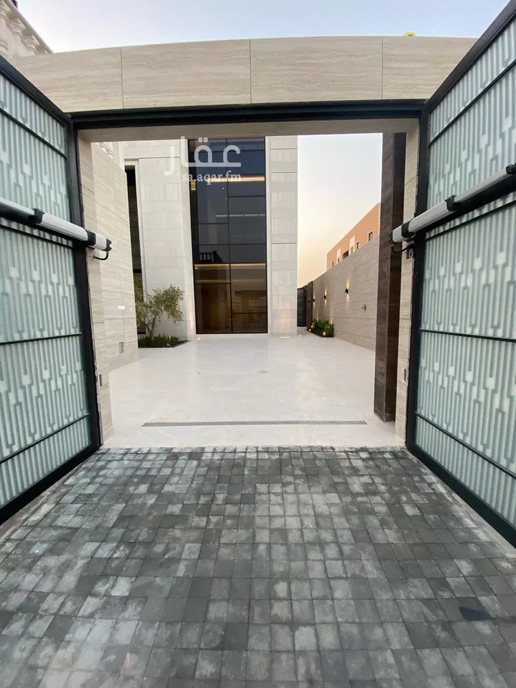 فيلا للبيع في شارع قطب الدين بن السلطان, حي المهدية, مدينة الرياض, منطقة الرياض صورة 2