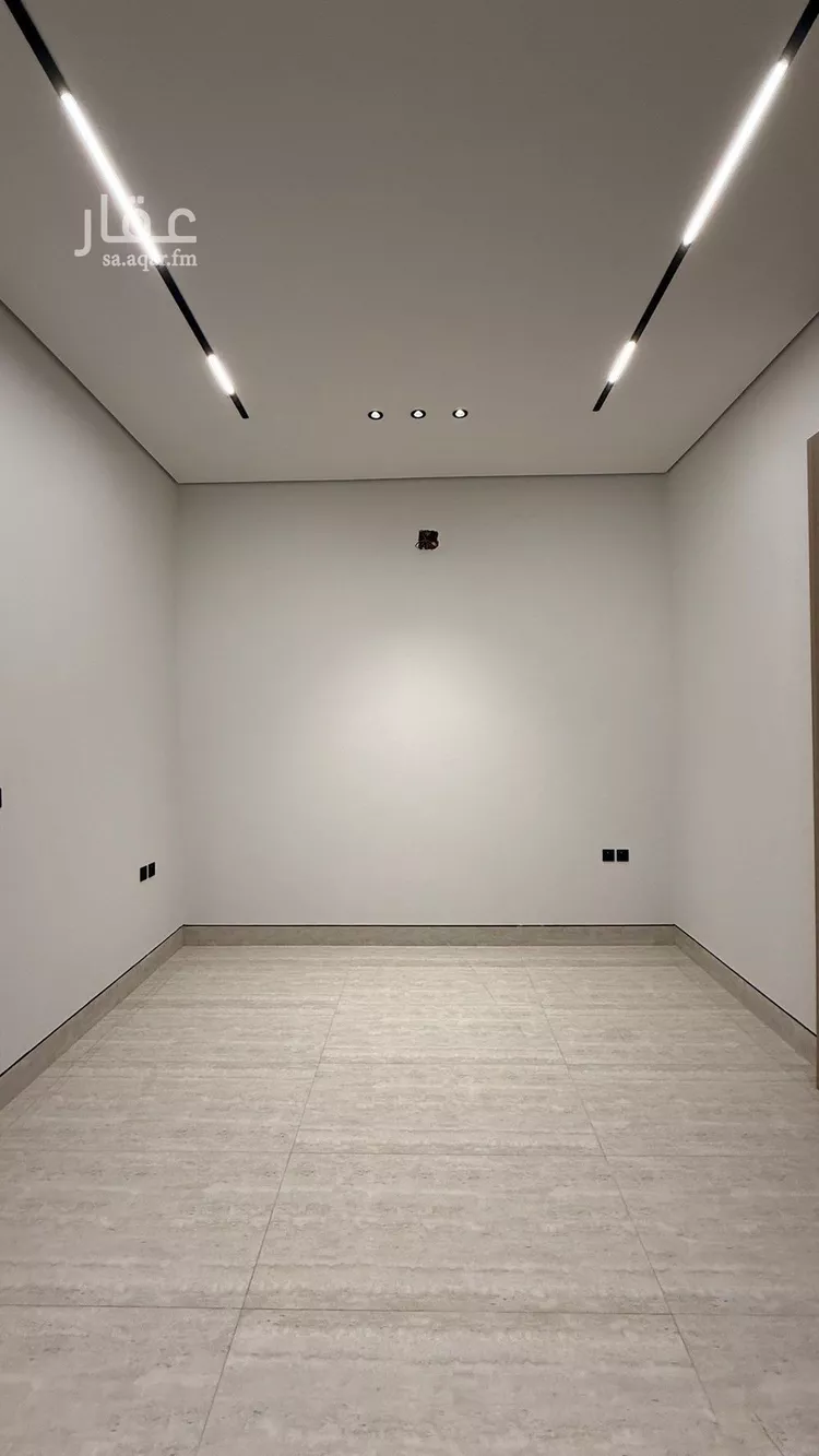 فيلا للبيع في شارع إسماعيل بن حماد, حي المهدية, مدينة الرياض, منطقة الرياض صورة 5