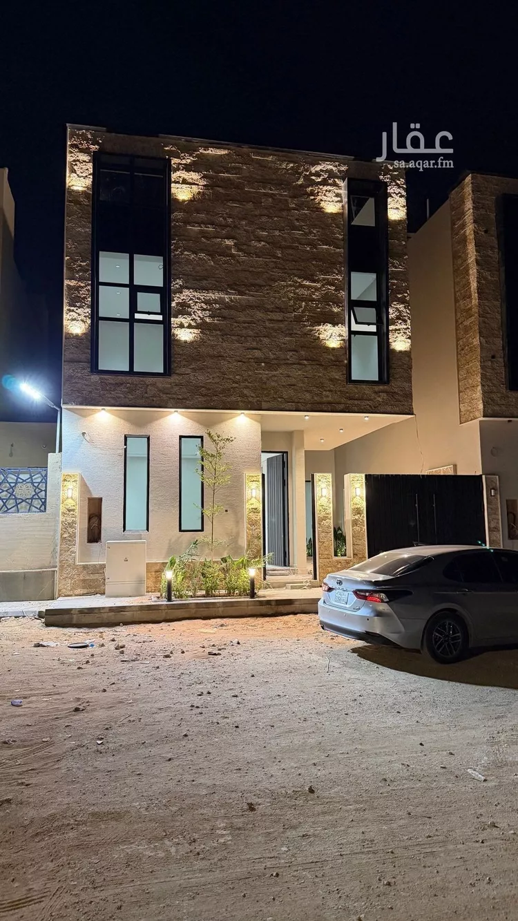 فيلا للبيع في شارع أبي زرعة الهمذاني, حي المهدية, مدينة الرياض, منطقة الرياض صورة 3