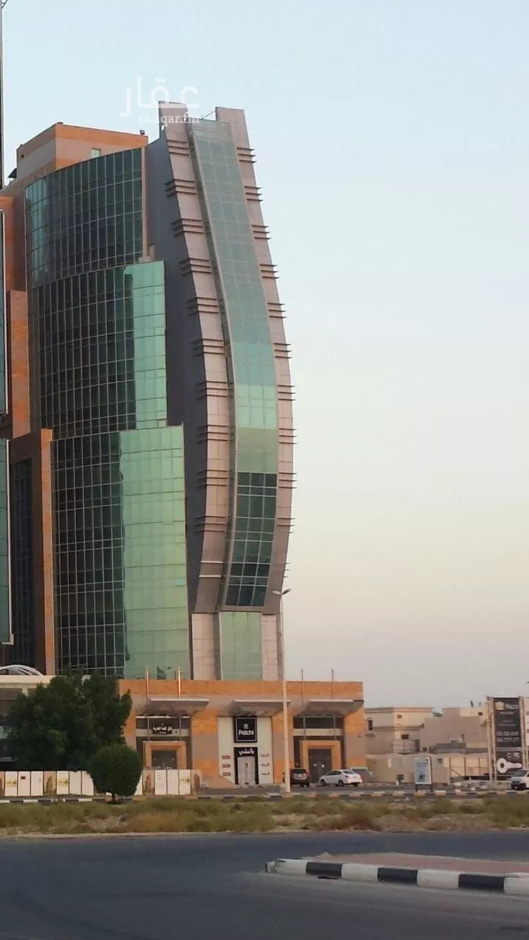 مكتب تجاري للإيجار في شارع طريق الأمير تركي, حي الكورنيش, مدينة الخبر, المنطقة الشرقية