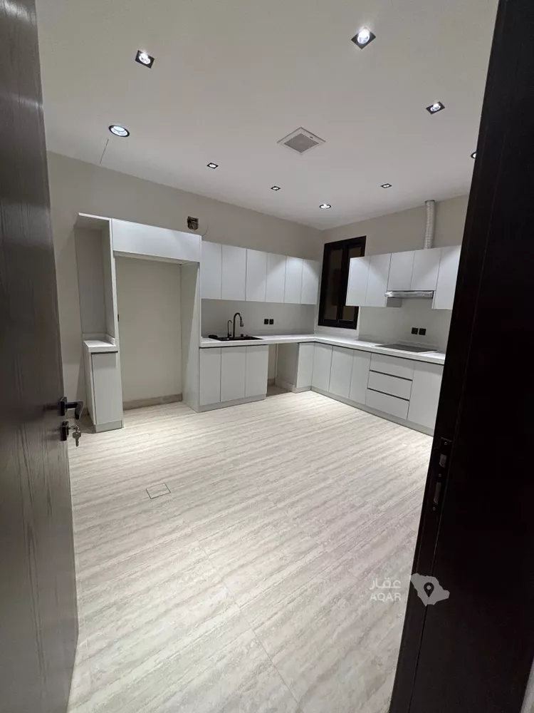 Floor for Sale in Riyadh An Narjis 9