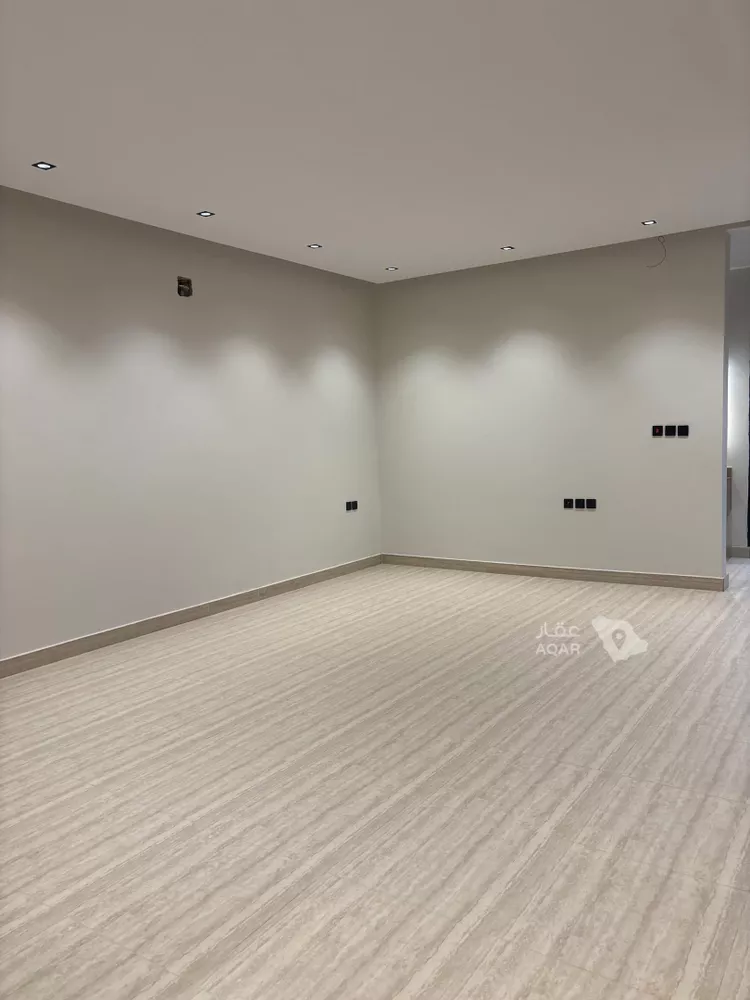 Floor for Sale in Riyadh An Narjis 4