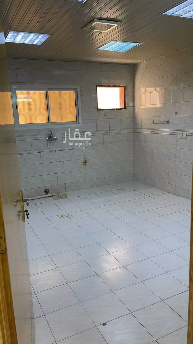 دور للإيجار في شارع محمد الهاروني, حي بدر, مدينة الرياض, منطقة الرياض 8