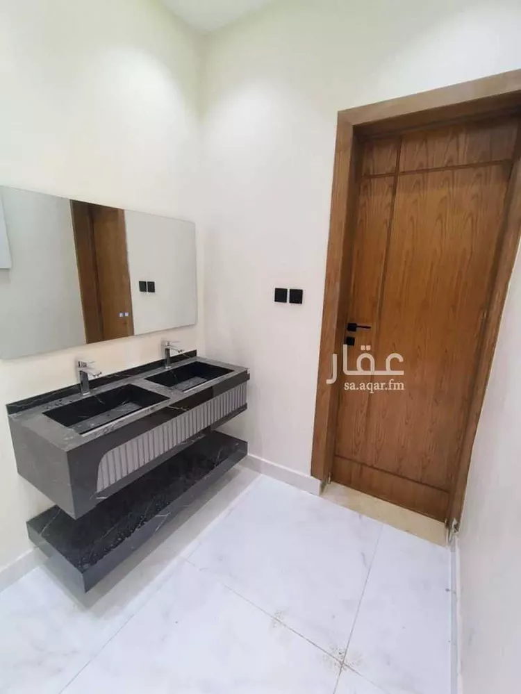 Floor for Sale in Riyadh Okaz صورة 4