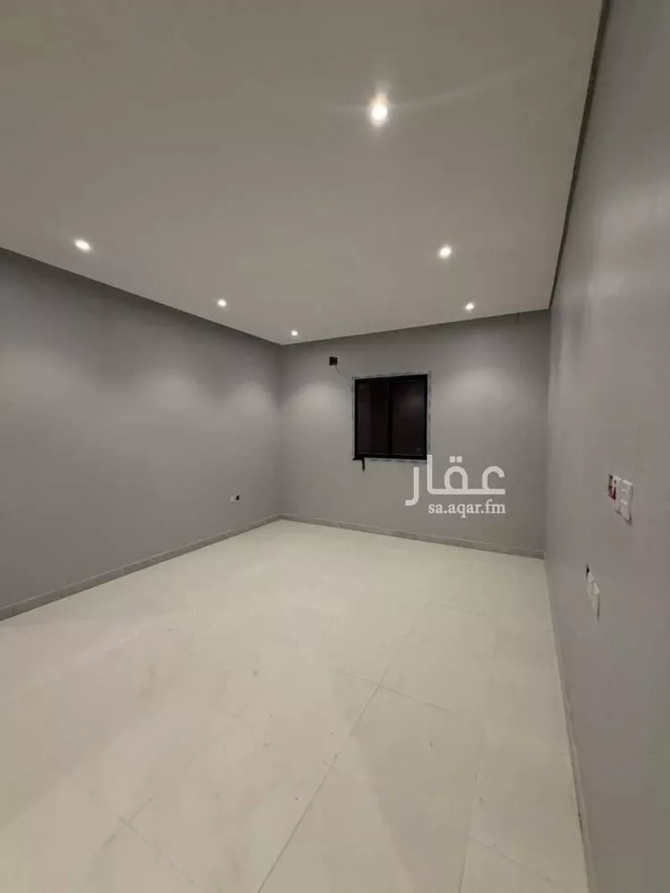 Building for Rent in Riyadh Okaz صورة 2