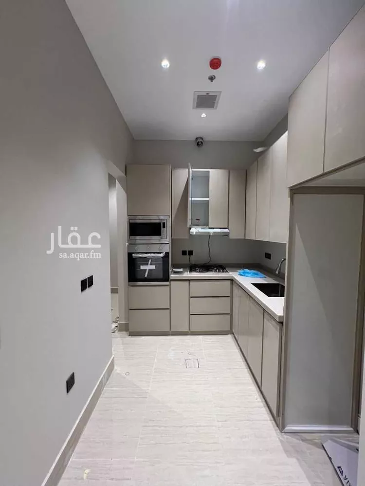 شقة للإيجار في شارع بللسمر, حي اليرموك, مدينة الرياض, منطقة الرياض 9