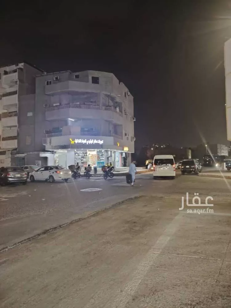 Building for Sale in Medina Qurban
