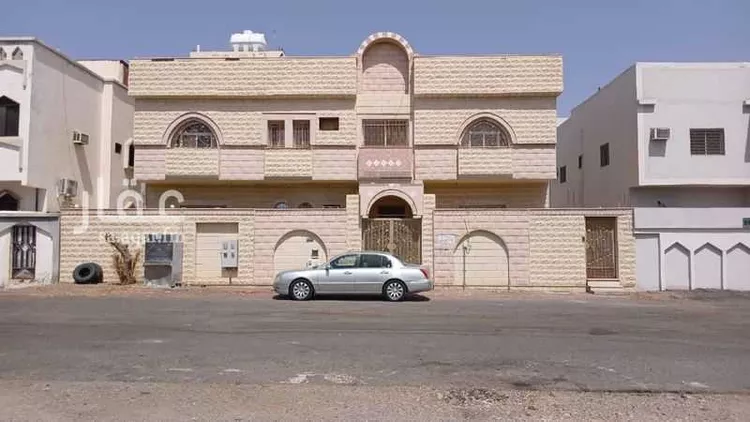 عمارة للبيع في شارع احمد الدعيمي, حي العزيزية, مدينة المدينة المنورة, منطقة المدينة المنورة