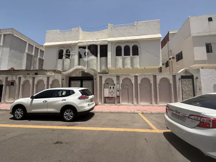 Building for Sale in Medina Hathm
