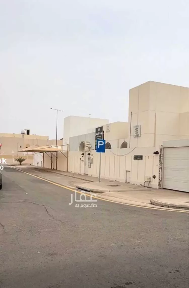 فيلا للبيع في شارع قيس بن ابي حازم, حي الإسكان, مدينة المدينة المنورة, منطقة المدينة المنورة