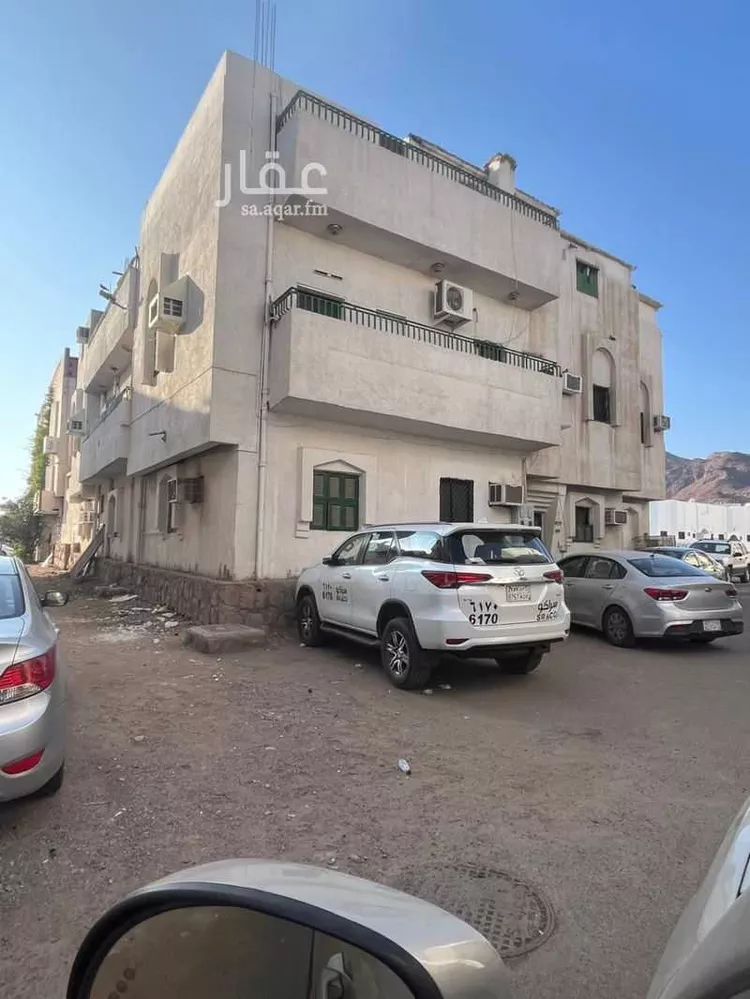 عمارة للبيع في شارع شداد بن عوف, حي الشهداء, مدينة المدينة المنورة, منطقة المدينة المنورة