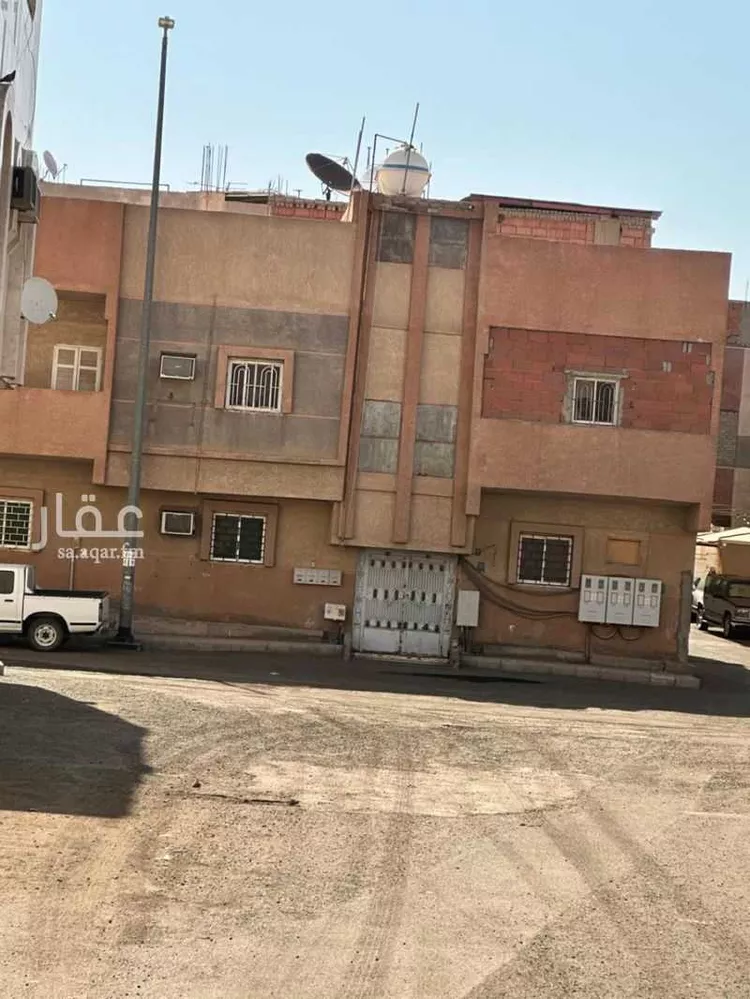 عمارة للبيع في شارع علي ابن يونس البلخي, حي القبلتين, مدينة المدينة المنورة, منطقة المدينة المنورة