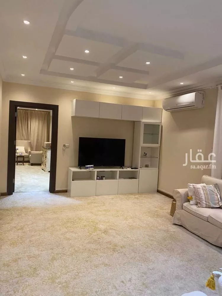 فيلا للإيجار في شارع الرائد, حي الحمراء, مدينة الرياض, منطقة الرياض صورة 5