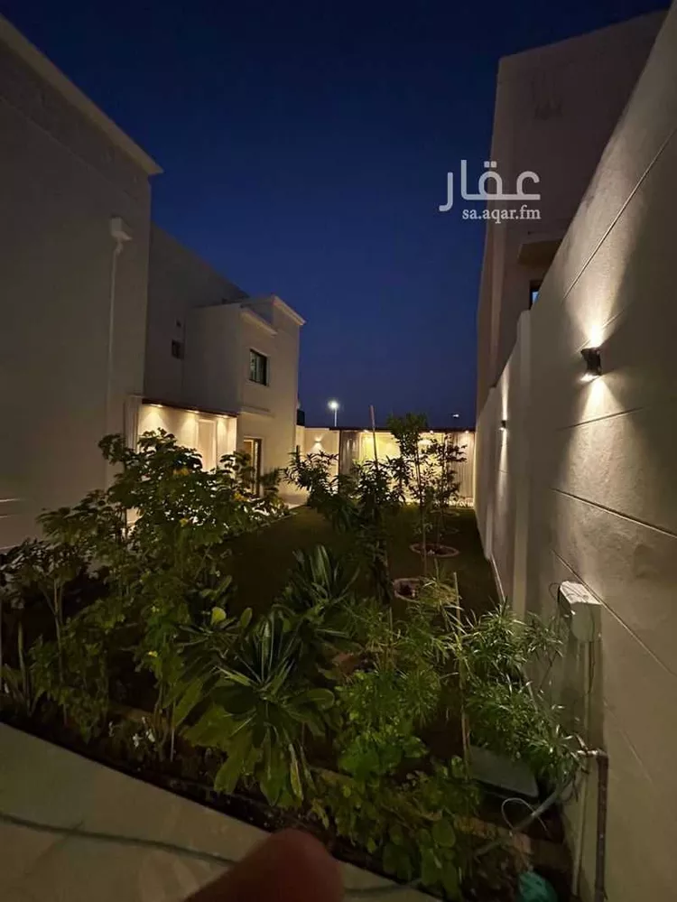 فيلا للبيع في شارع الوسيع, حي جلمودة, مدينة مدينه الجبيل الصناعيه, المنطقة الشرقية صورة 2
