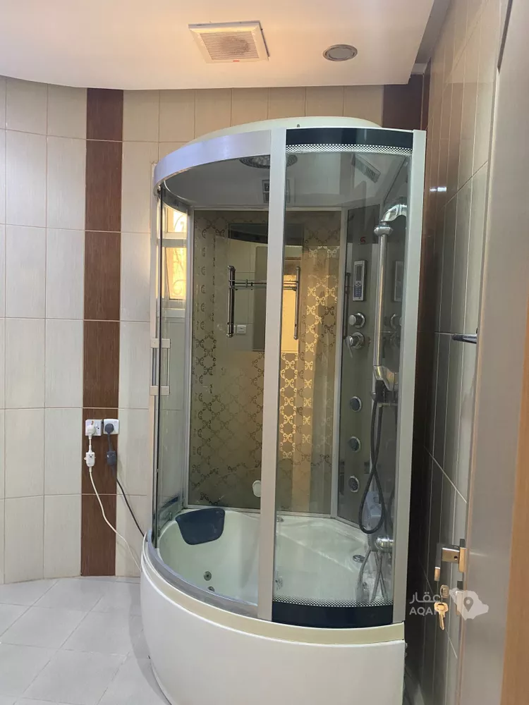 فيلا للإيجار في شارع الحمرة, حي غرناطة, مدينة الرياض, منطقة الرياض 12