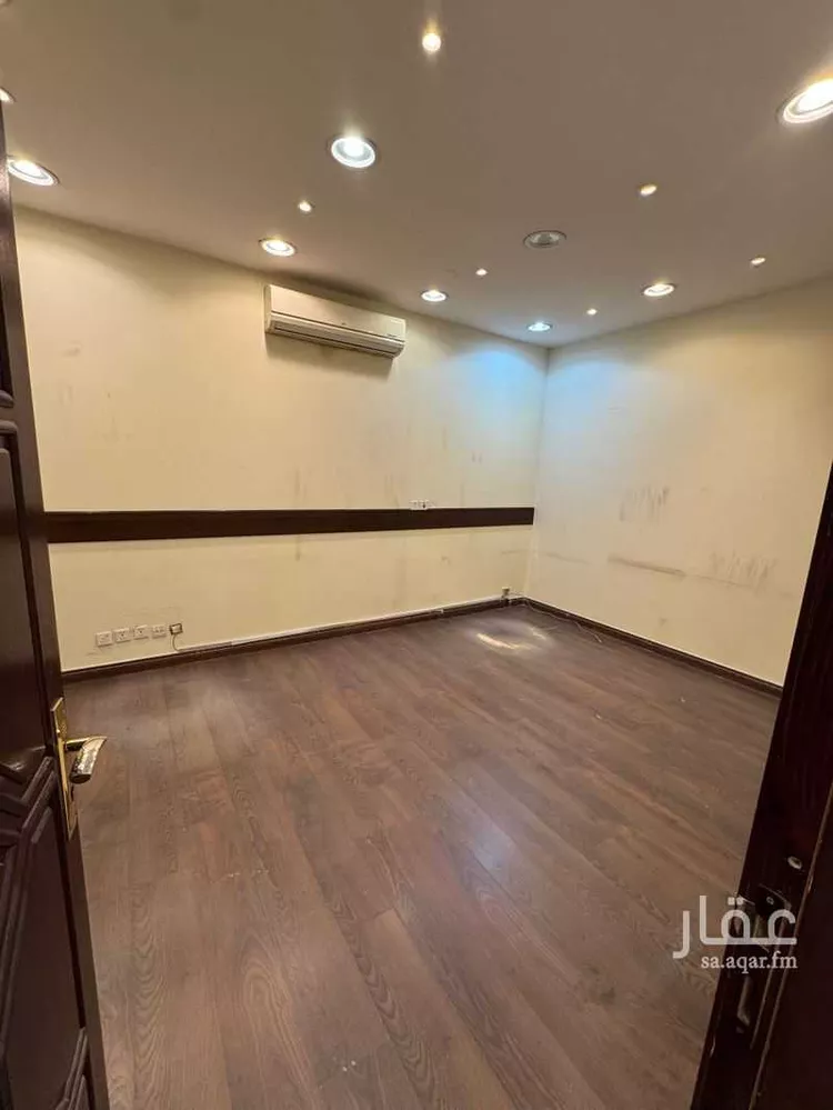 عمارة للإيجار في شارع زرقاء اليمامة, حي الملز, مدينة الرياض, منطقة الرياض صورة 5