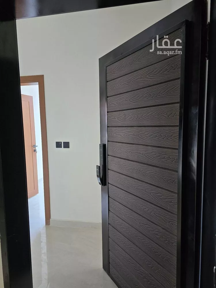 دور للبيع في شارع سواد بن قارب, حي الروضة, مدينة الرياض, منطقة الرياض صورة 3