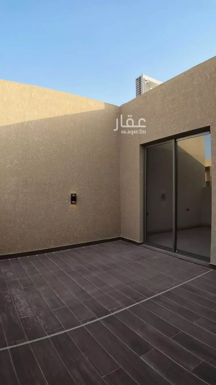 دور للبيع في شارع أحمد بن عبدالله الفرغاني, حي الملقا, مدينة الرياض, منطقة الرياض صورة 4