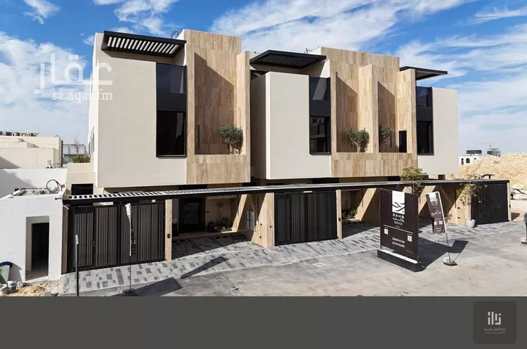 دور للبيع في شارع قوام السنة, حي الملك فهد, مدينة الرياض, منطقة الرياض صورة 5