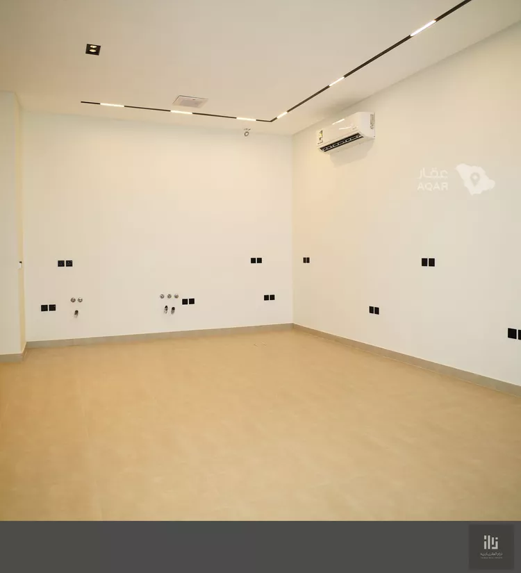 Floor for Sale in Riyadh Al Arid 9