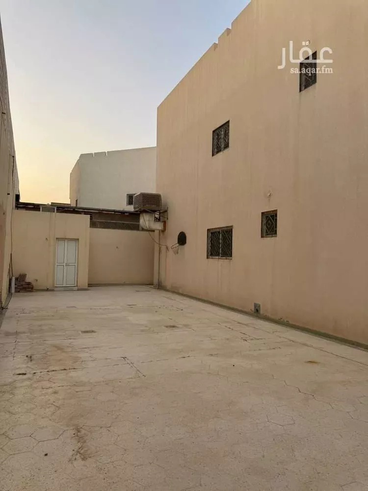 فيلا للبيع في شارع سعيد بن المنذر, حي الربوة, مدينة الرياض, منطقة الرياض صورة 2