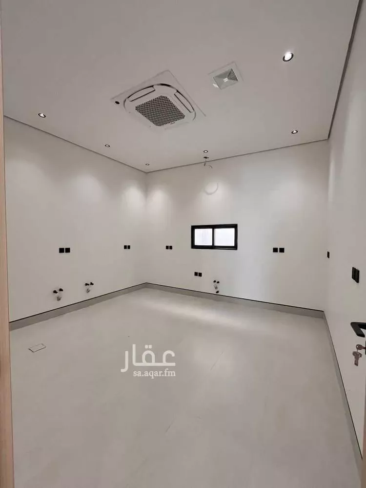 فيلا للبيع في شارع عامر السيد عثمان, حي النرجس, مدينة الرياض, منطقة الرياض صورة 2
