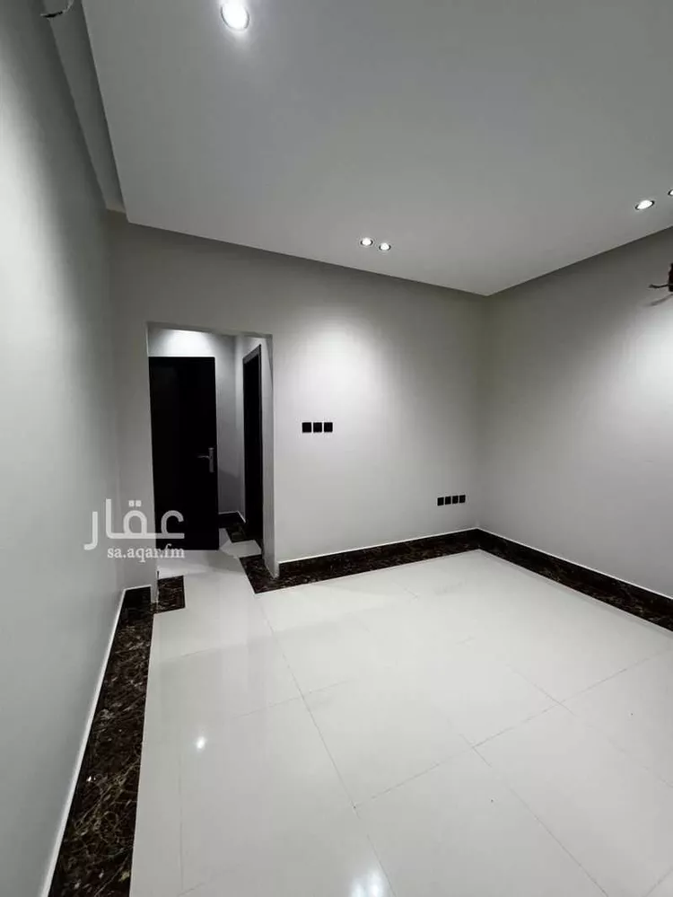 فيلا للإيجار في شارع عبدالمنعم قاضي, حي المعيزيلة, مدينة الرياض, منطقة الرياض صورة 4