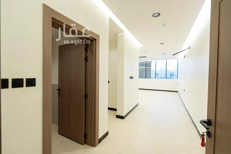 عمارة للإيجار في شارع ريحانه بنت زيد, حي العارض, مدينة الرياض, منطقة الرياض صورة 4