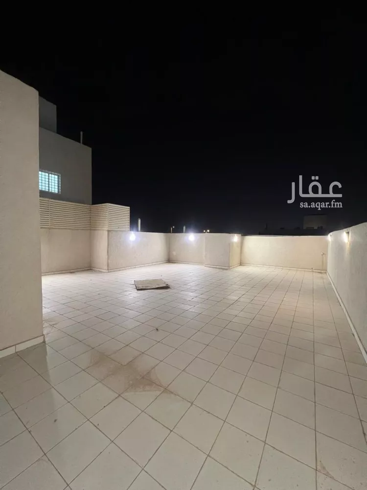 فيلا للبيع في شارع ابن عمر الدقاق, حي المهدية, مدينة الرياض, منطقة الرياض 7