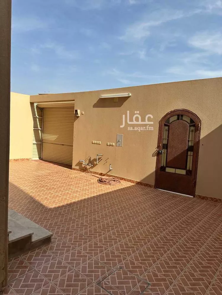 دور للإيجار في شارع ابن خزيمة الأنصاري, حي الغربي, مدينة الرس, منطقة القصيم صورة 2