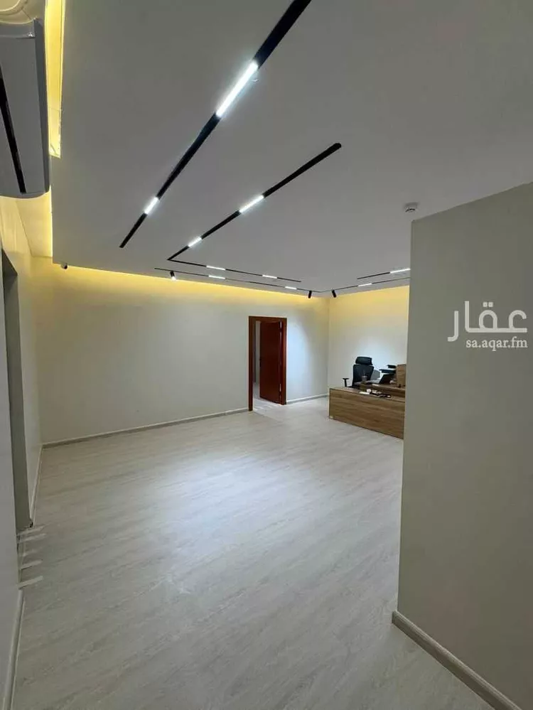 مكتب تجاري للإيجار في شارع علي البجادي, حي الرمال, مدينة الرياض, منطقة الرياض صورة 2
