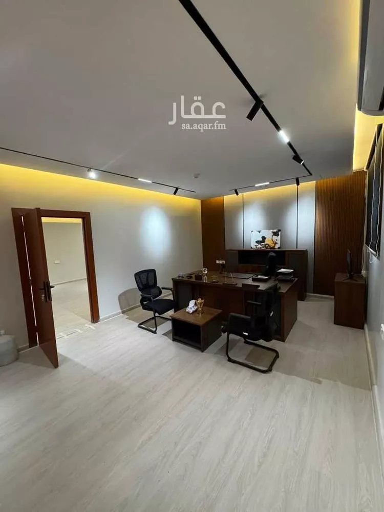 مكتب تجاري للإيجار في شارع علي البجادي, حي الرمال, مدينة الرياض, منطقة الرياض صورة 5