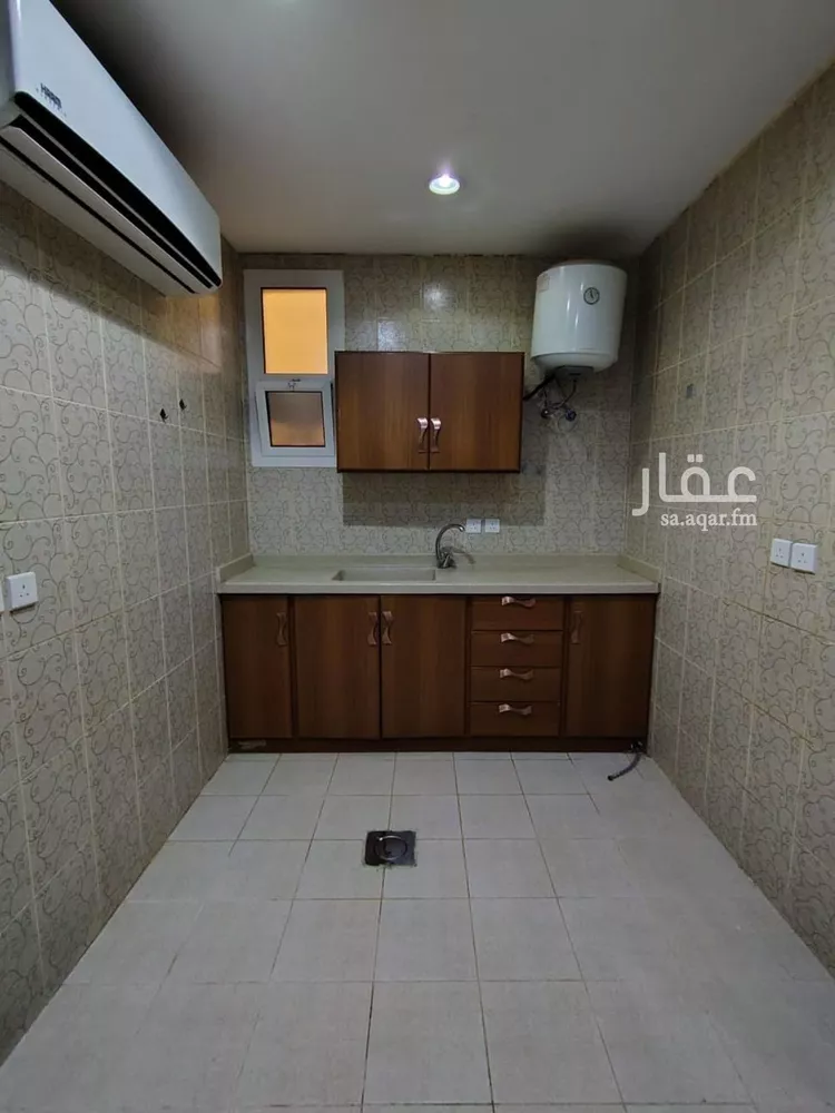 شقة للإيجار في شارع ابن شاهين, حي الروضة, مدينة الرياض, منطقة الرياض صورة 3