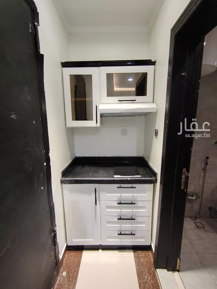 شقة للإيجار في شارع حفصة بنت عمر, حي الروضة, مدينة الرياض, منطقة الرياض صورة 2