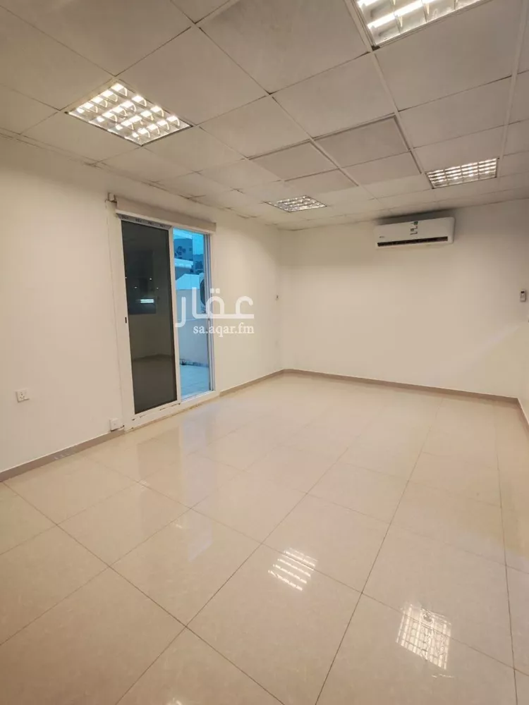 شقة للإيجار في شارع عبدالله بن زمعة, حي العليا, مدينة الرياض, منطقة الرياض