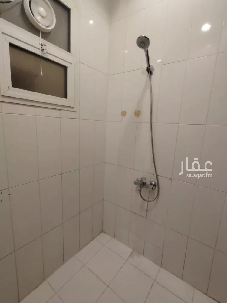 شقة للإيجار في شارع حسن ابن حسين ابن علي, حي الحمراء, مدينة الرياض, منطقة الرياض صورة 3