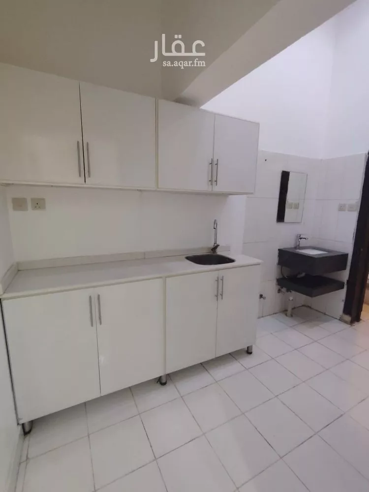 شقة للإيجار في شارع  حسن ابن حسين ابن علي, حي الحمراء, مدينة الرياض, منطقة الرياض صورة 3