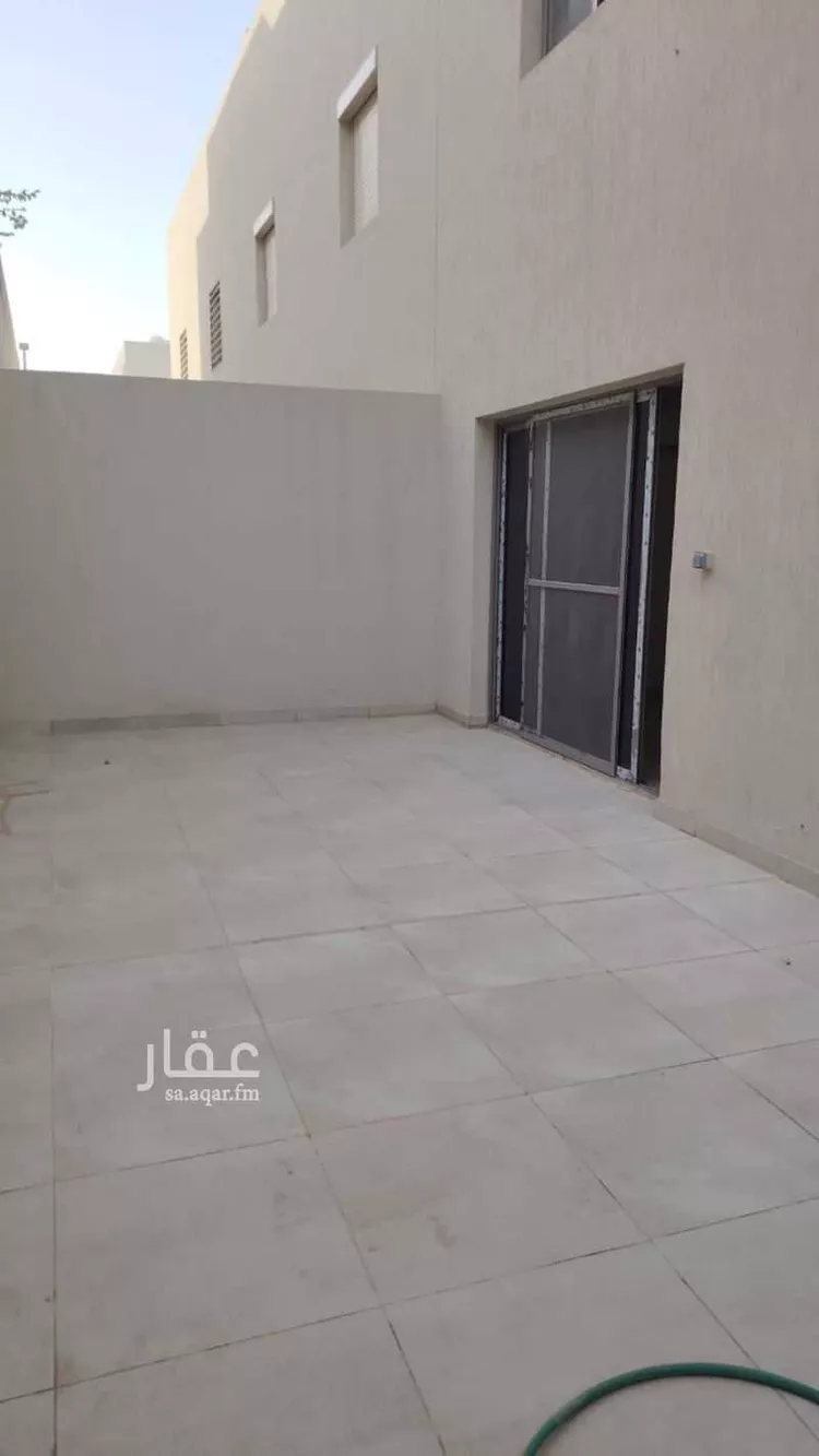 فيلا للبيع في شارع راشد بن جريس, حي النرجس, مدينة الرياض, منطقة الرياض صورة 5