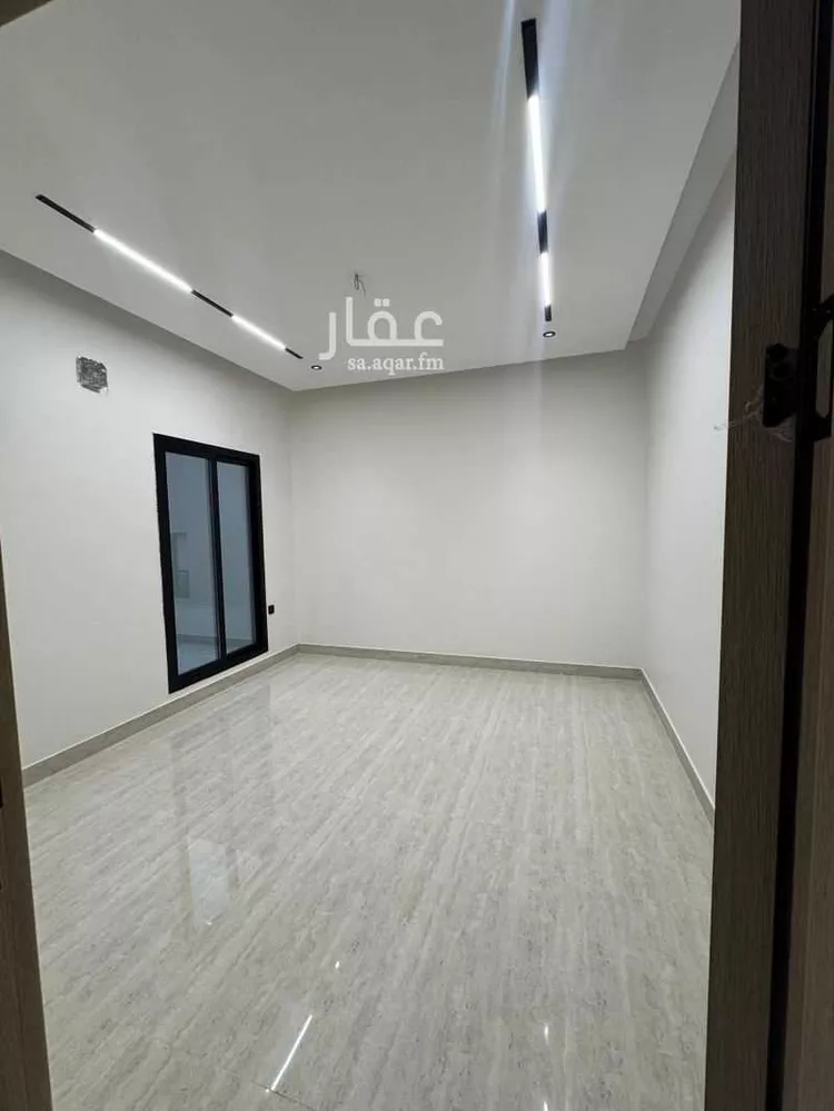 فيلا للبيع في شارع شرحبيل بن معد يكرب, حي طيبة, مدينة الدمام, المنطقة الشرقية 13