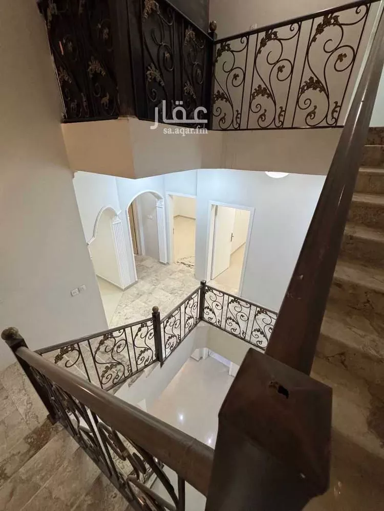 فيلا للبيع في شارع حمام بن الجموح, حي طيبة, مدينة الدمام, المنطقة الشرقية صورة 2
