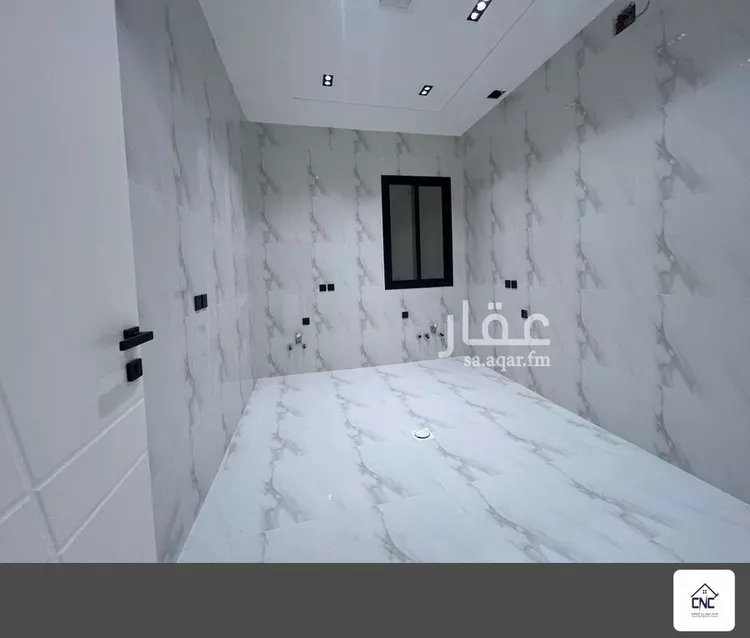 عمارة للبيع في شارع وادي الخريب, حي بدر, مدينة الرياض, منطقة الرياض صورة 2