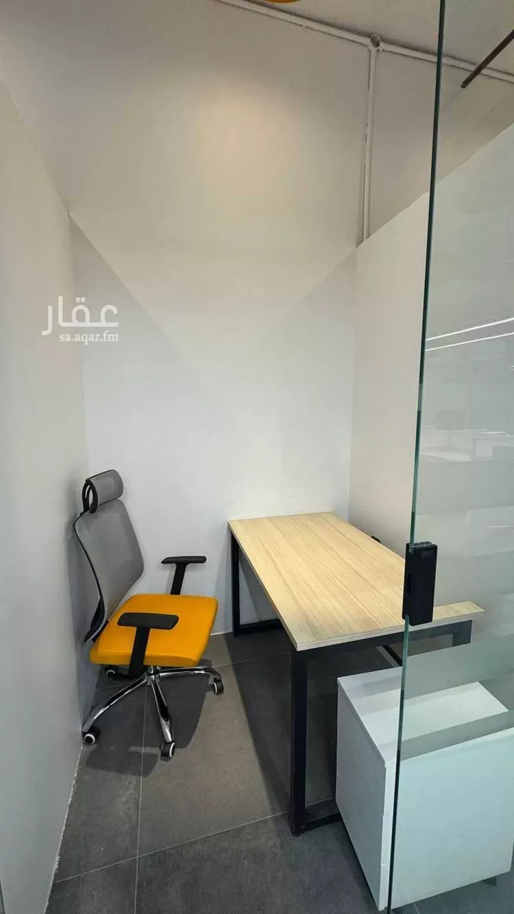 مكتب تجاري للإيجار في شارع صيدا, حي الدريهمية, مدينة الرياض, منطقة الرياض صورة 2