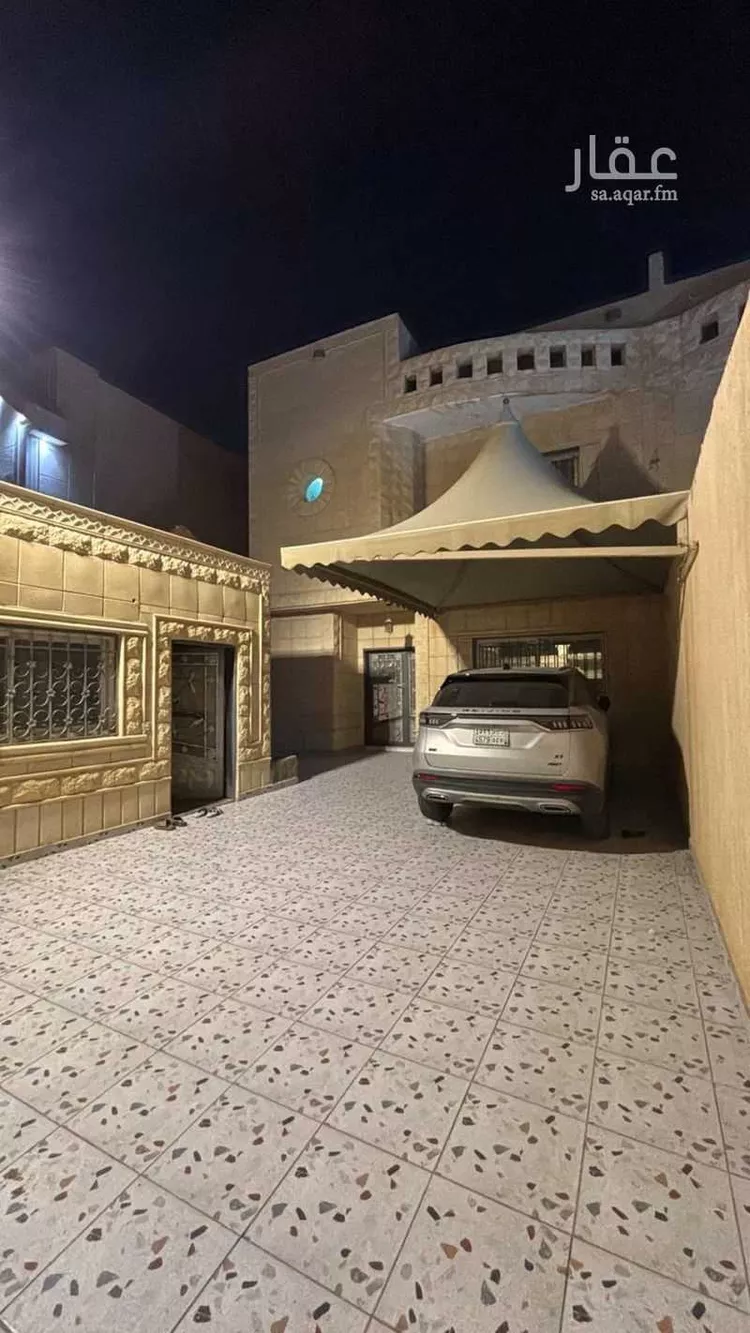 فيلا للبيع في شارع الظهرية, حي إشبيلية, مدينة الرياض, منطقة الرياض صورة 3