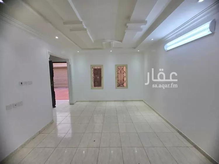 فيلا للبيع في شارع البادرية, حي الدار البيضاء, مدينة الرياض, منطقة الرياض صورة 2