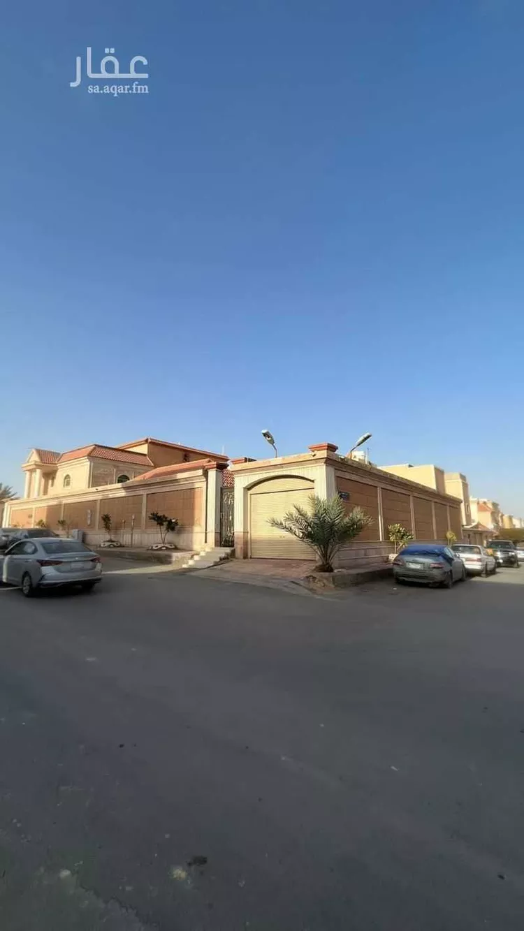 فيلا للبيع في شارع الباز, حي الدار البيضاء, مدينة الرياض, منطقة الرياض صورة 4