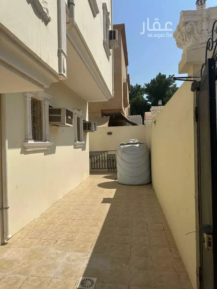 عمارة للبيع في حي صناعية الثقبة, مدينة الخبر, المنطقة الشرقية