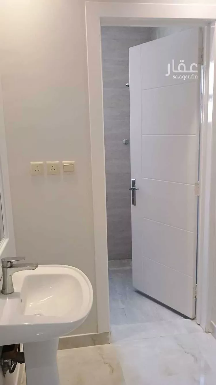 شقة للإيجار في شارع مسلم بن عبيدالله, حي الرمال, مدينة الرياض, منطقة الرياض