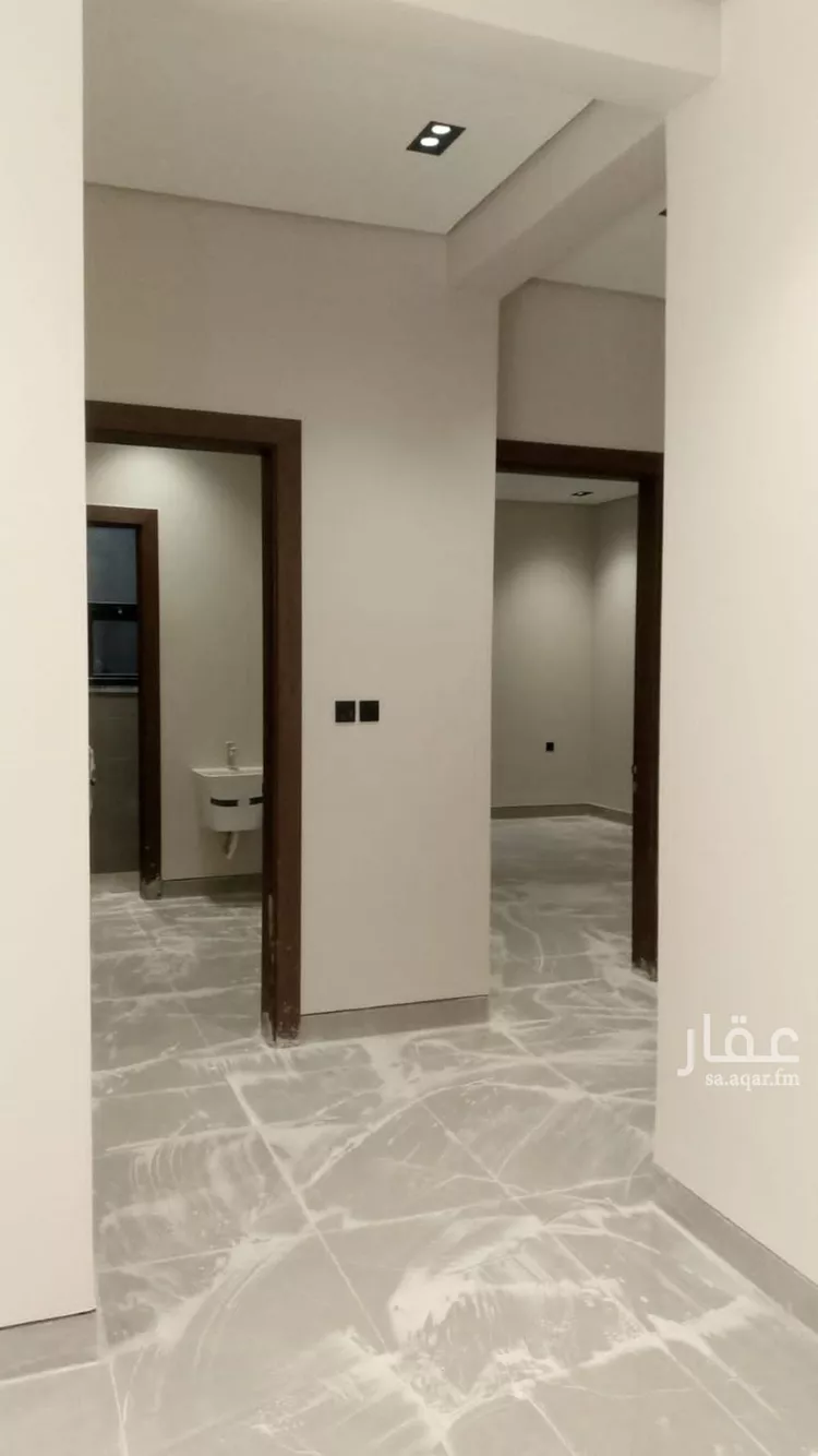 دور للبيع في شارع القرابة, حي إشبيلية, مدينة الرياض, منطقة الرياض صورة 5