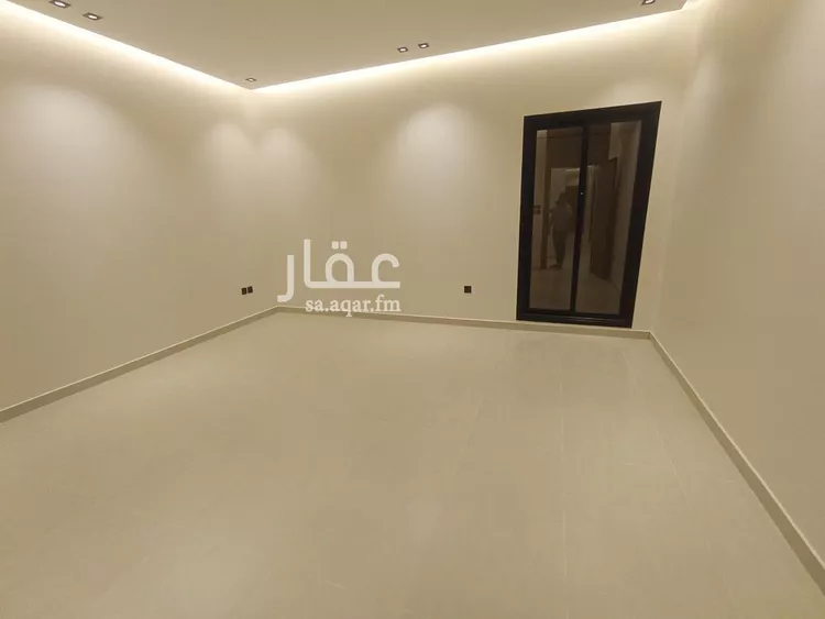 دور للبيع في شارع النفوذ, حي عكاظ, مدينة الرياض, منطقة الرياض صورة 4