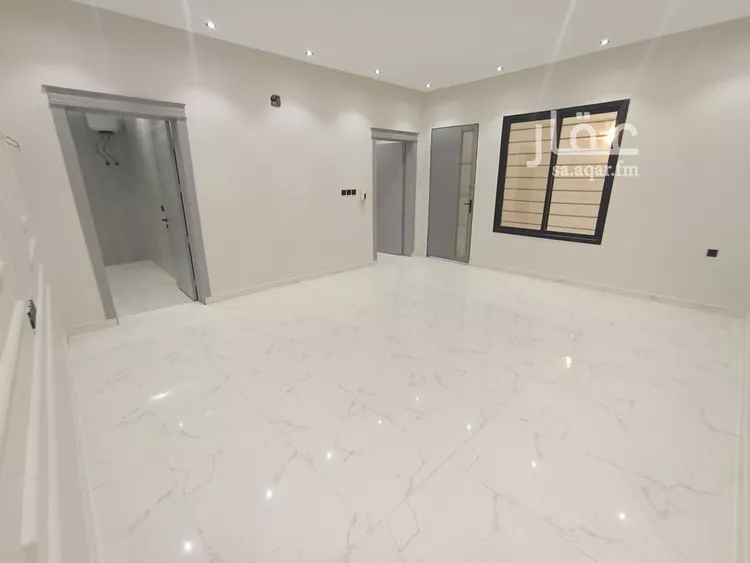 دور للبيع في شارع شقرون المغراوي, حي عكاظ, مدينة الرياض, منطقة الرياض صورة 5